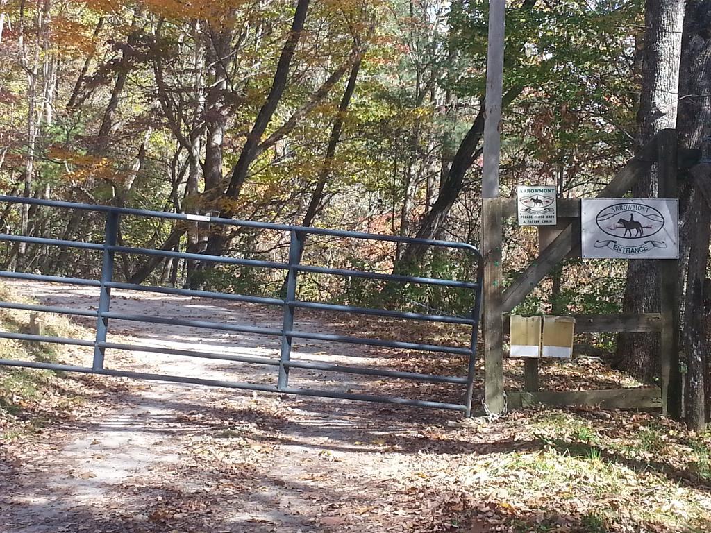 Arrowmont Stables & Cabins Cullowhee Exterior foto